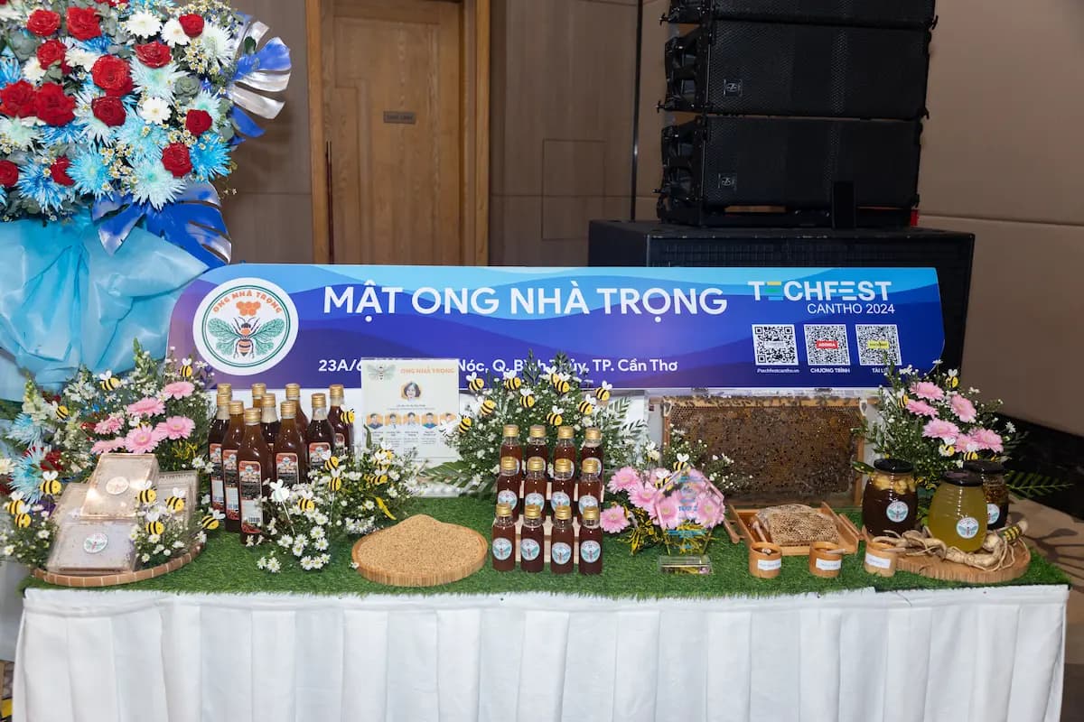 Sự kiện mật ong