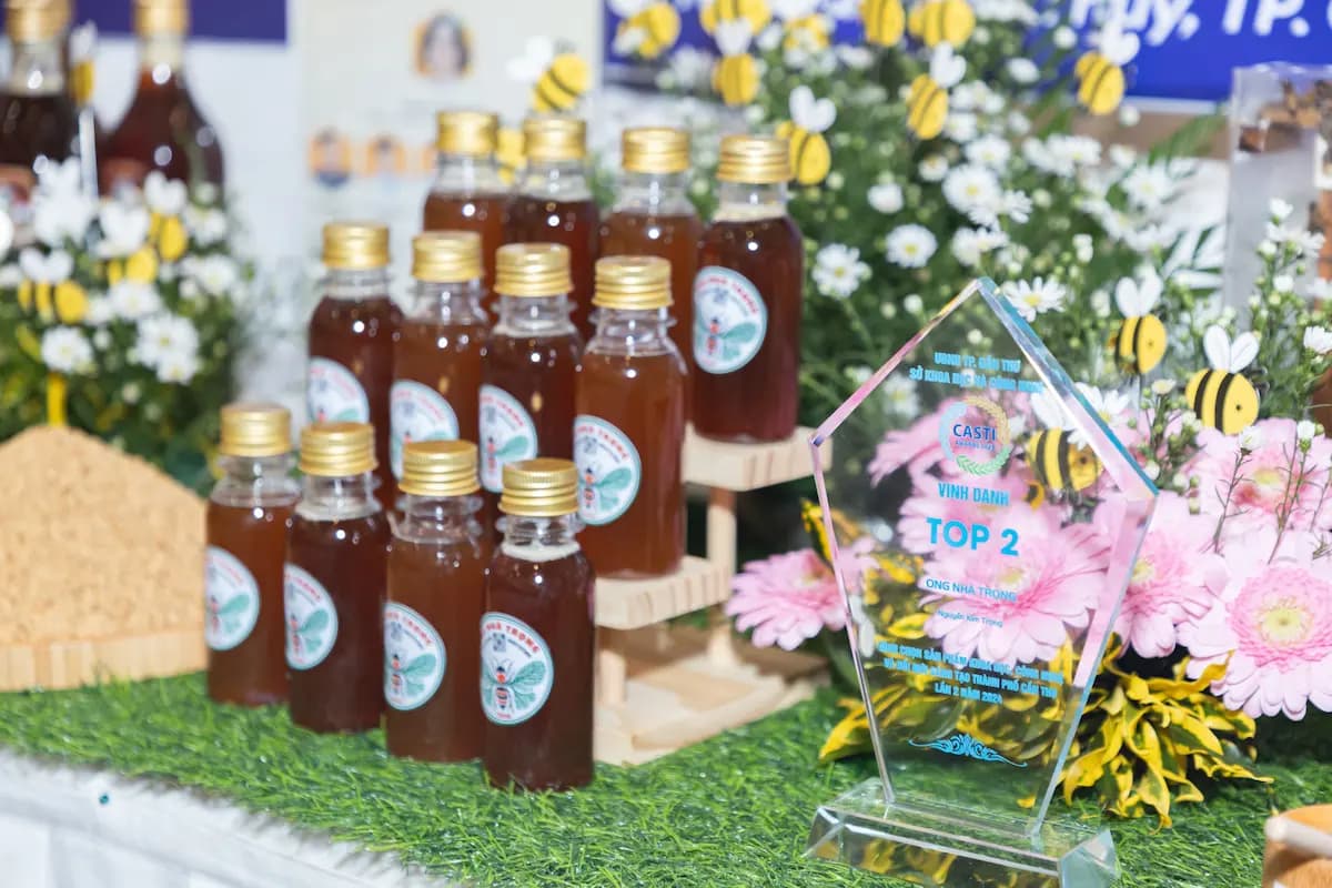 Sự kiện mật ong